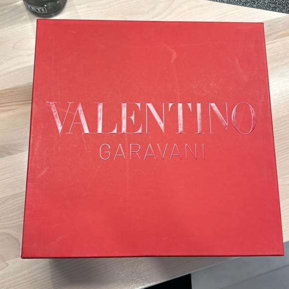 AUTHENTIC Valentino Ankle Strap Classic Platform Size 39.5 BRAND NEW - Picture 7 of 8